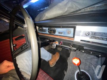 Gaz 24 (1983) Wnętrze