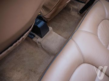 Saab 900 (1993) Wnętrze