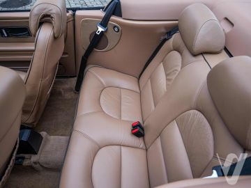 Saab 900 (1993) Wnętrze