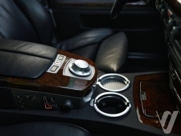 BMW Seria 7 (2003) Wnętrze