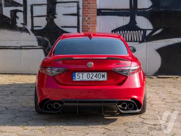 Alfa Romeo Giulia (2021) Zdjęcia z zewnątrz