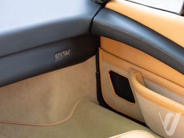 Ferrari 308 (1982) Inside