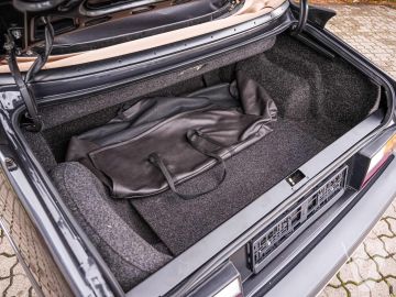 Saab 900 (1993) Wnętrze