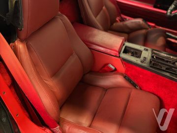 Chevrolet Corvette (1987) Wnętrze