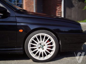 Alfa Romeo 155 (1996) Outside