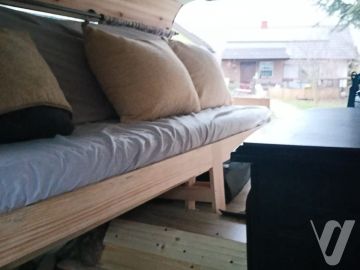 Mercedes-Benz W123 (1981) Inside