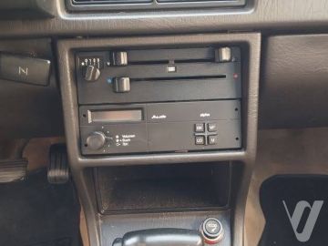 Audi 80 (1986) Inside