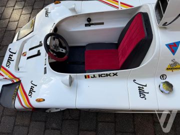 Porsche 936 Junior (1984) Wnętrze