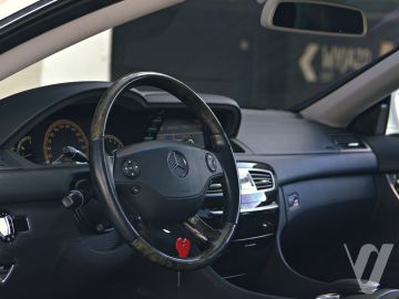 Mercedes-Benz CL (2007) Wnętrze