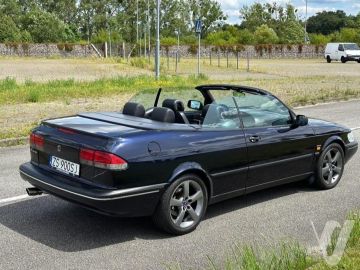 Saab 900 (1997) Zdjęcia z zewnątrz