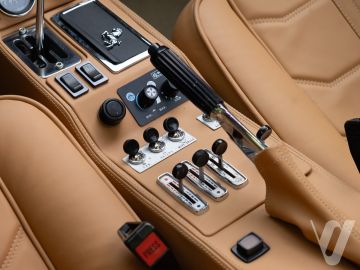 Ferrari 308 (1982) Inside