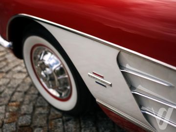 Chevrolet Corvette (1961) Zdjęcia z zewnątrz