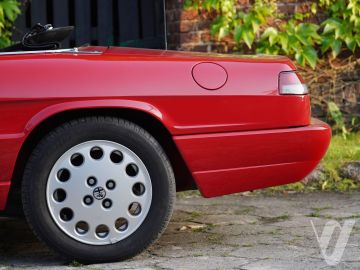 Alfa Romeo Spider (1991) Zdjęcia z zewnątrz