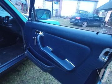 Mercedes-Benz W123 (1981) Inside