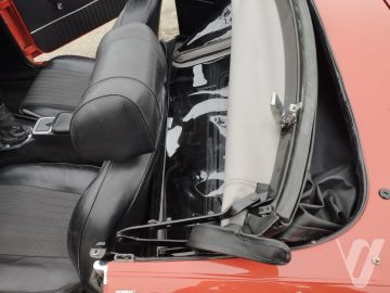 MG MGB (1972) Wnętrze