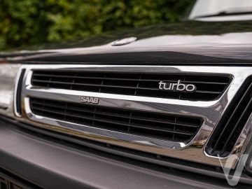 Saab 900 (1993) Zdjęcia z zewnątrz