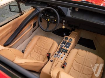 Ferrari 308 (1982) Inside