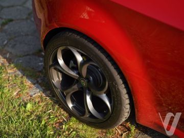 Alfa Romeo Brera (2010) Zdjęcia z zewnątrz
