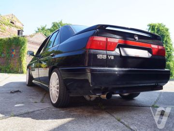 Alfa Romeo 155 (1996) Outside