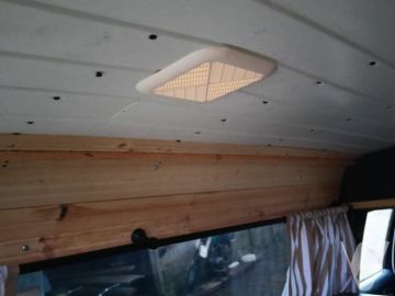 Mercedes-Benz W123 (1981) Inside