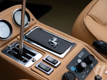 Ferrari 308 (1982) Inside