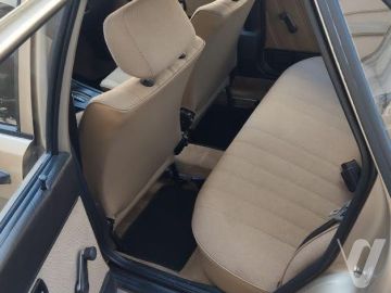 Audi 80 (1986) Inside