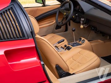 Ferrari 308 (1982) Inside