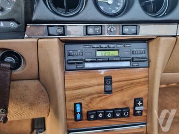 Mercedes-Benz SL (1988) Wnętrze
