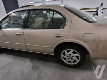 Nissan Maxima (1997) Zdjęcia z zewnątrz