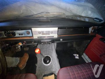 Gaz 24 (1983) Wnętrze