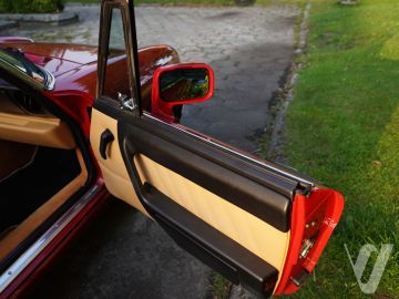 Alfa Romeo Spider (1991) Wnętrze