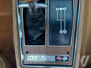 Chevrolet Corvette (1973) Inside