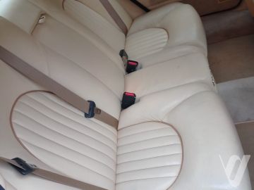 Bentley Arnage (2000) Inside
