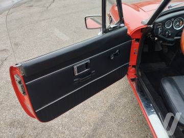 MG MGB (1972) Wnętrze