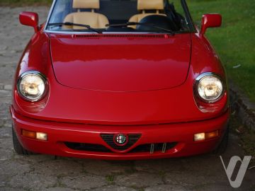 Alfa Romeo Spider (1991) Zdjęcia z zewnątrz