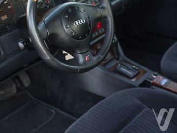 Audi Coupe (1994) Inside