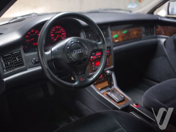 Audi Coupe (1994) Inside