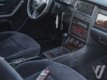 Audi Coupe (1994) Inside