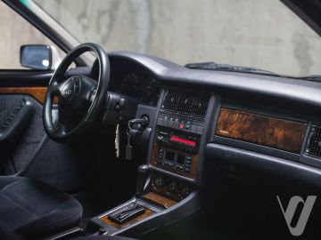 Audi Coupe (1994) Inside