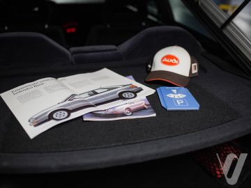 Audi Coupe (1994) Inside