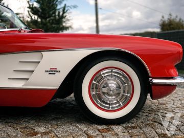 Chevrolet Corvette (1961) Zdjęcia z zewnątrz
