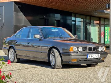 BMW M5 (1989) Zdjęcia z zewnątrz