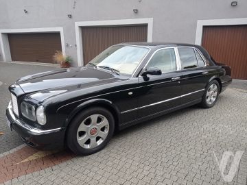 Bentley Arnage (2000) Outside