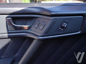 Alfa Romeo 155 (1996) Inside