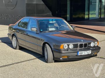 BMW M5 (1989) Zdjęcia z zewnątrz