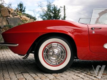 Chevrolet Corvette (1961) Zdjęcia z zewnątrz