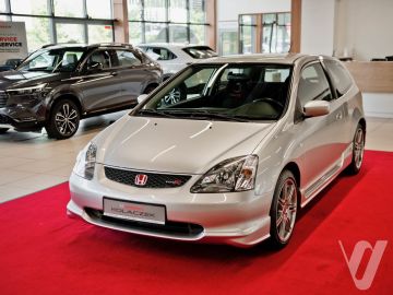 Honda Civic (2004) Outside