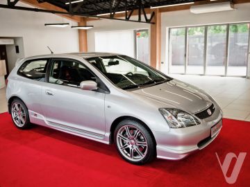 Honda Civic (2004) Outside