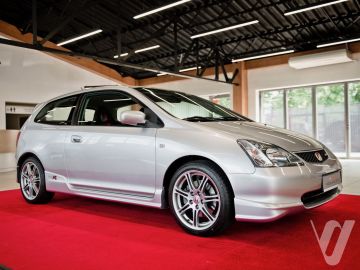 Honda Civic (2004) Outside