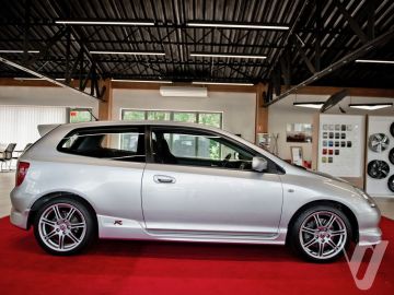 Honda Civic (2004) Outside